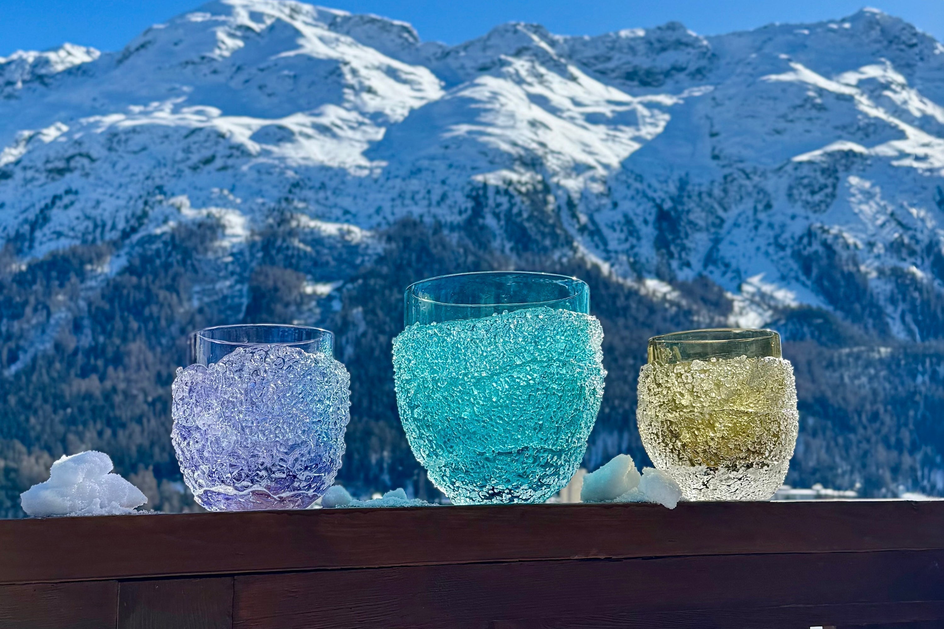 Ghiaccio Glass from the Heat of the Furnace to the Mountain Snow